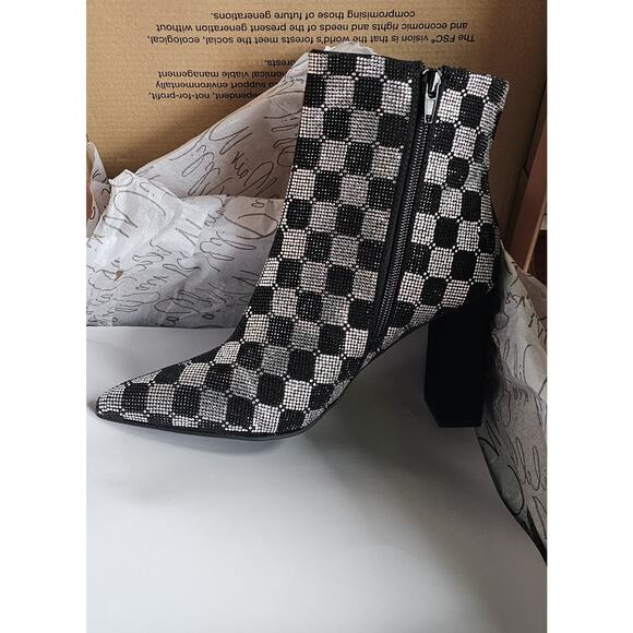 Wild Pair Ingridd Pointed Toe Bling Dress Booties 7 - Picture 3 of 3